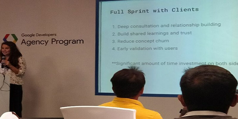 The Trainer elaborating the steps of a full Sprint